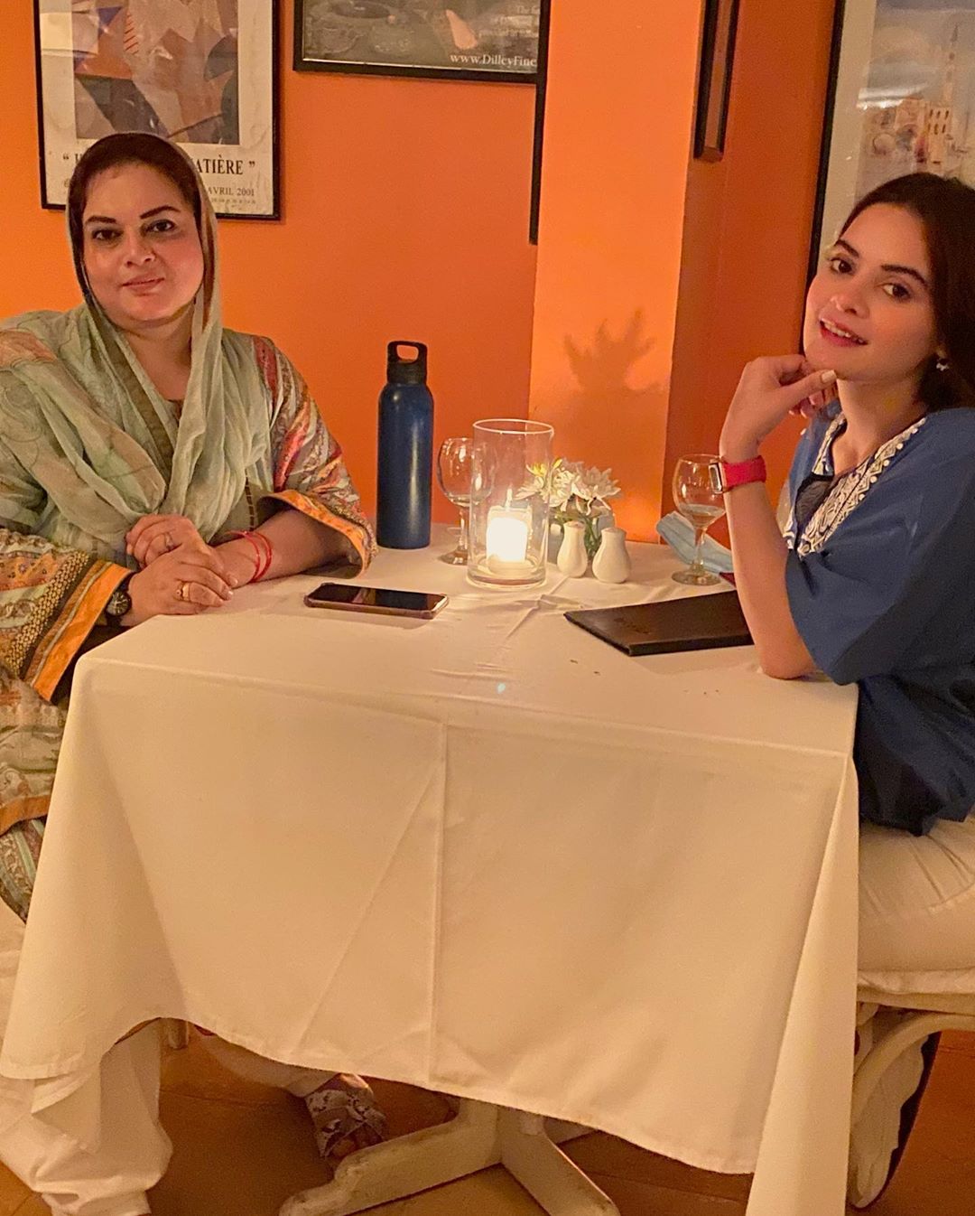 Beautiful Clicks of Minal Khan Having Dinner with her Mother