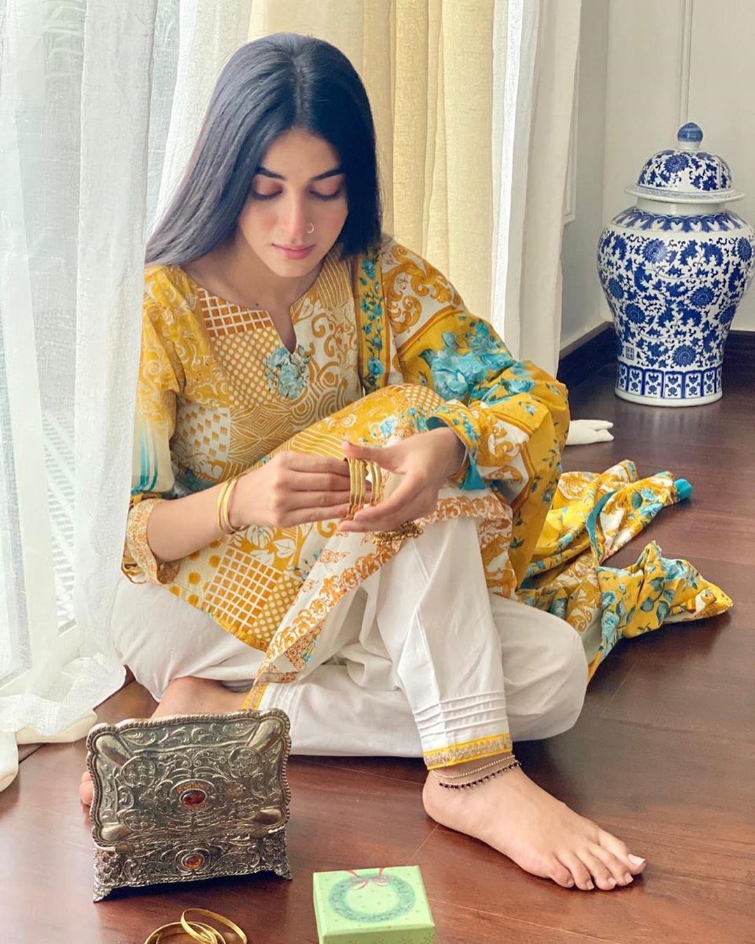 Latest Pictures of Actress Anmol Baloch from her Instagram