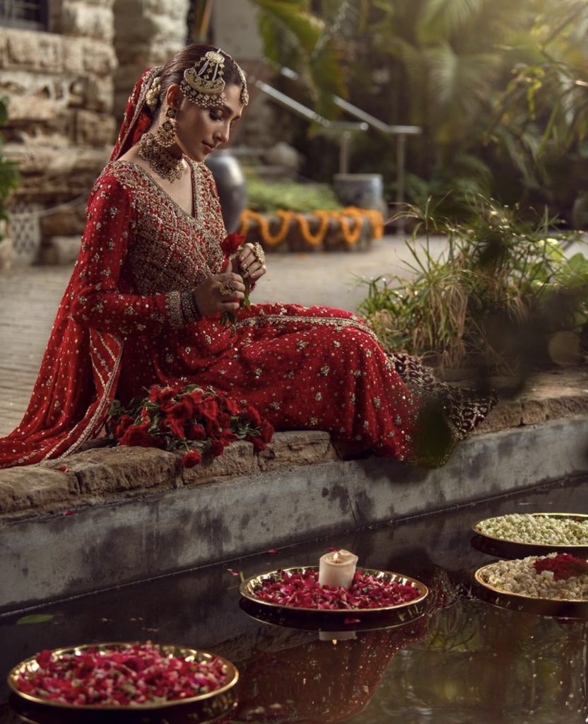 Stunning Bridal Photoshoot Of Ayeza Khan