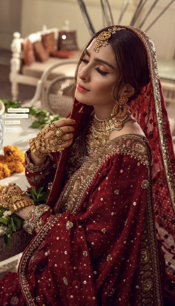 Stunning Bridal Photoshoot Of Ayeza Khan