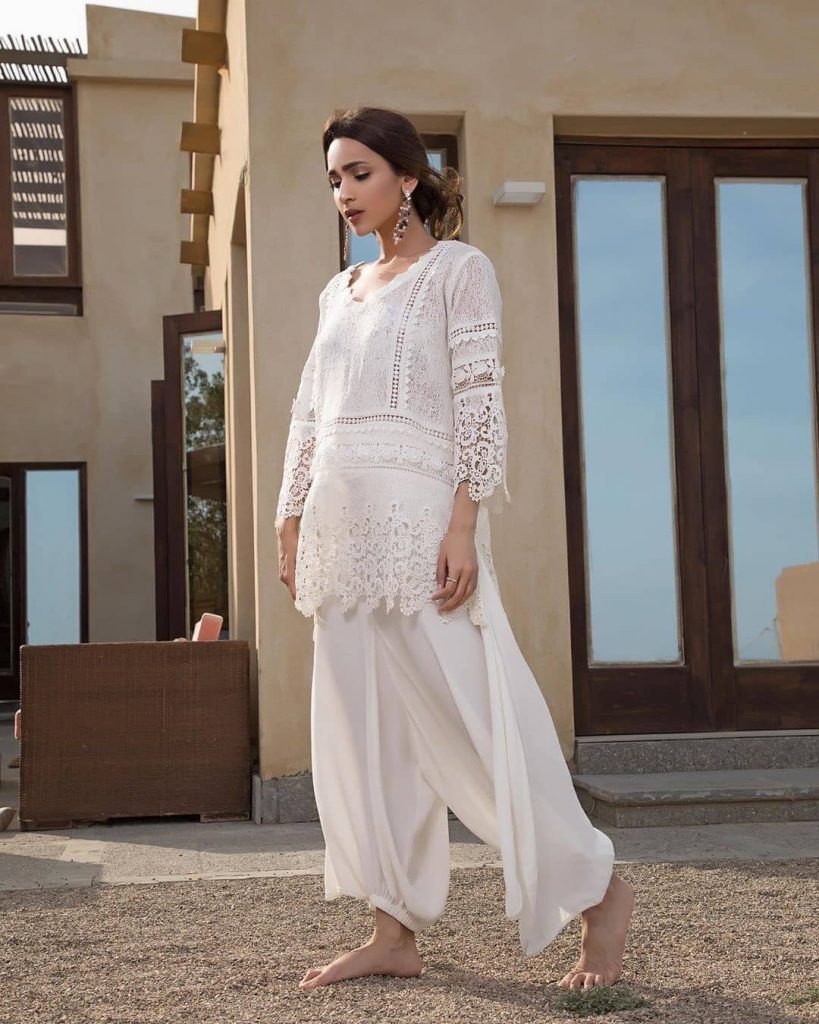 Faryal Mehmood Looks Gorgeous In Rizwan Beyg's Dresses