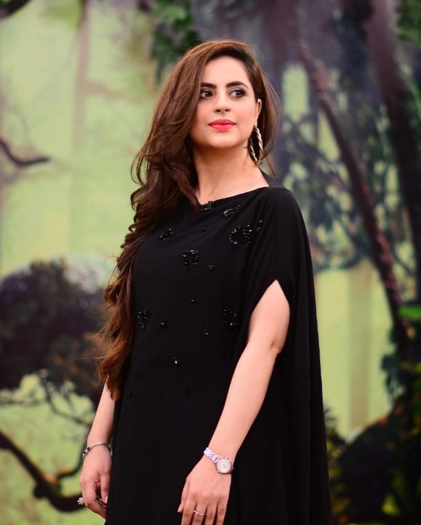 Fatima Effendi Gives Befitting Answer To Body Shamers