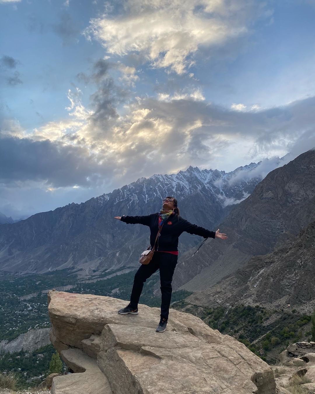 Frieha Altaf is Enjoying with Friends in Hunza