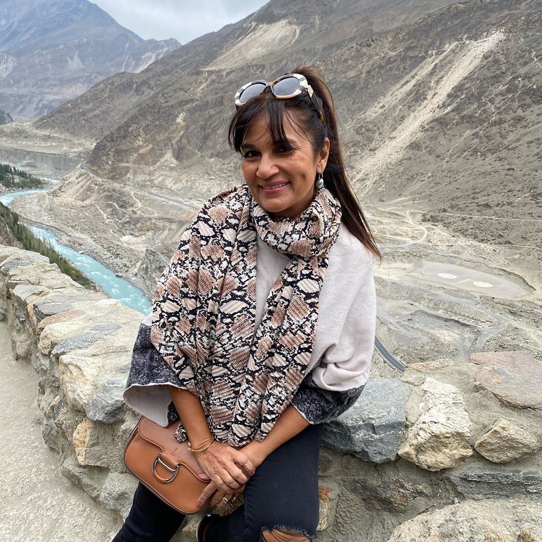 Frieha Altaf is Enjoying with Friends in Hunza