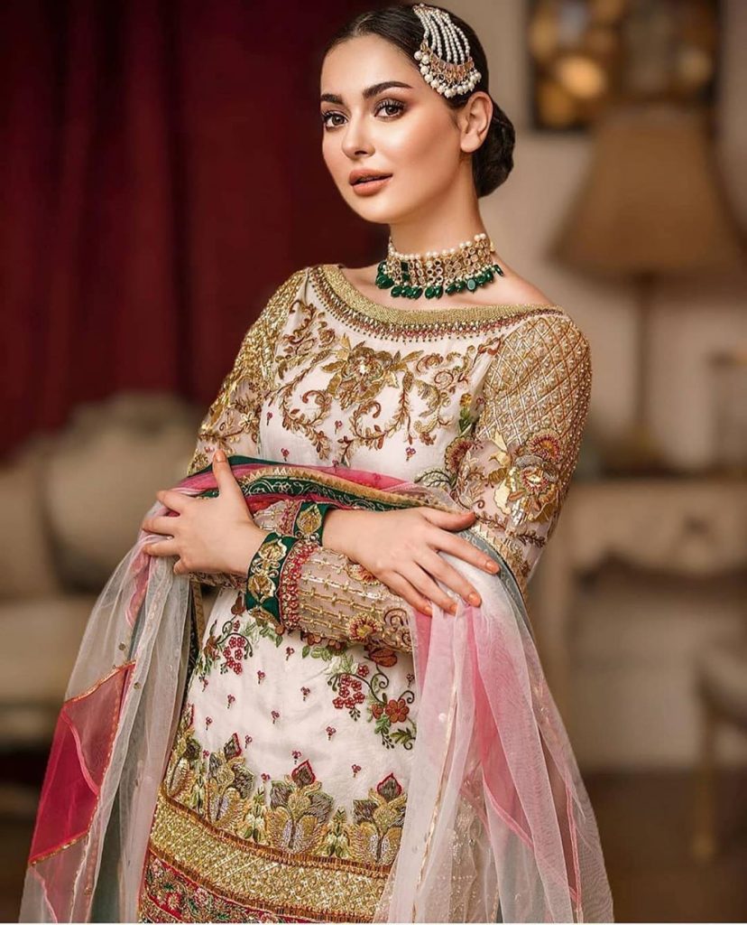 Hania Aamir Looks Like A Dream In Traditional Dress