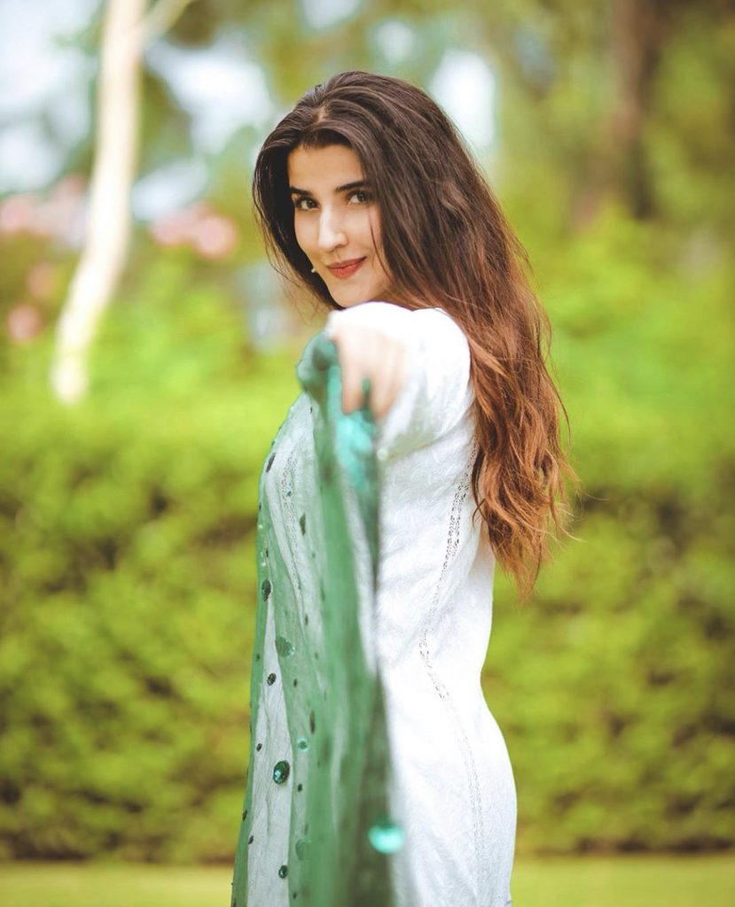 Latest Pictures Of Hareem Farooq From Instagram