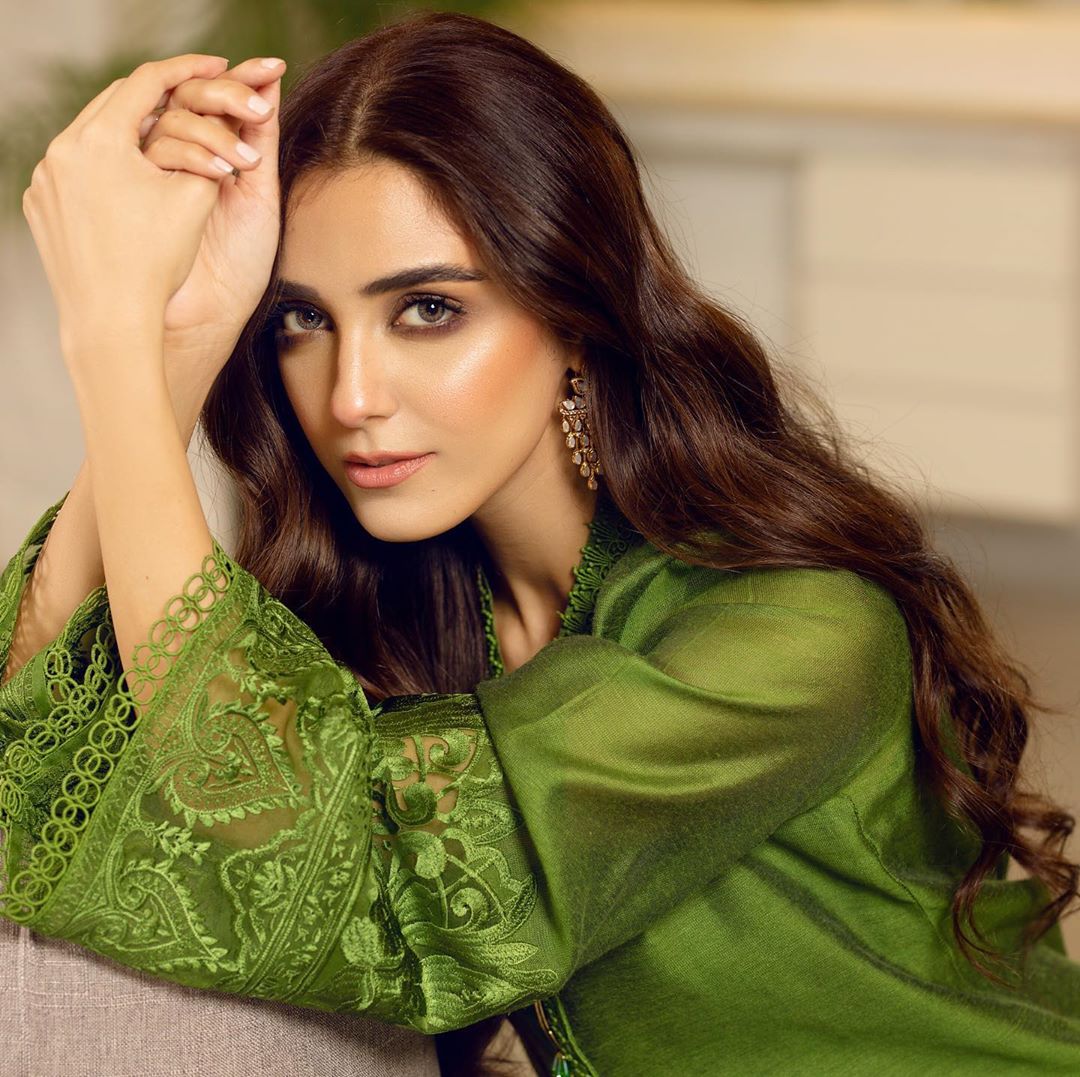 Actress Maya Ali is Looking Gorgeous in her Latest Pictures