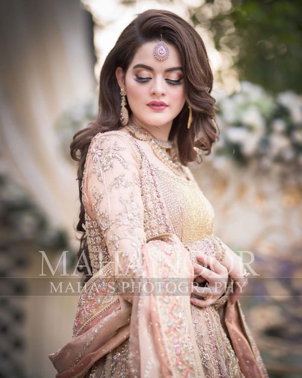 Gorgeous Actress Minal Khan Beautiful Bridal Shoot