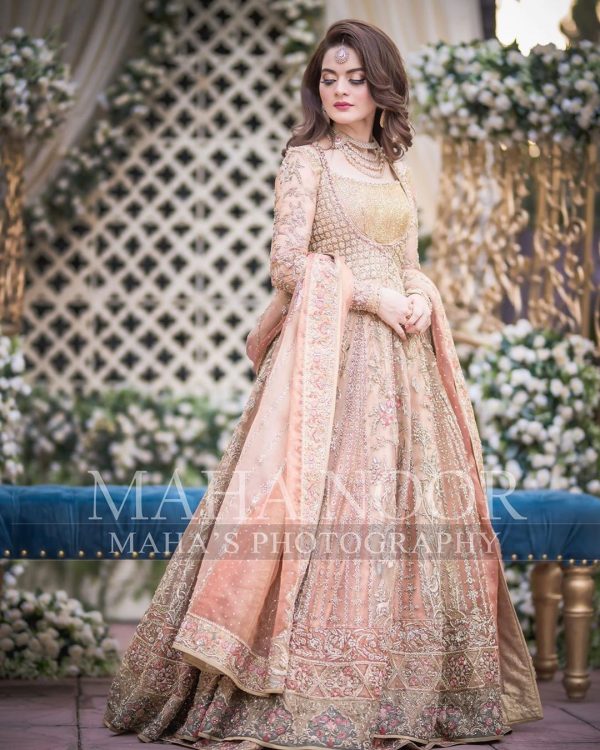 Gorgeous Actress Minal Khan Beautiful Bridal Shoot