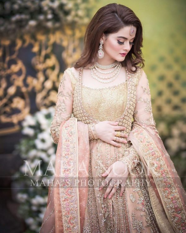 Gorgeous Actress Minal Khan Beautiful Bridal Shoot