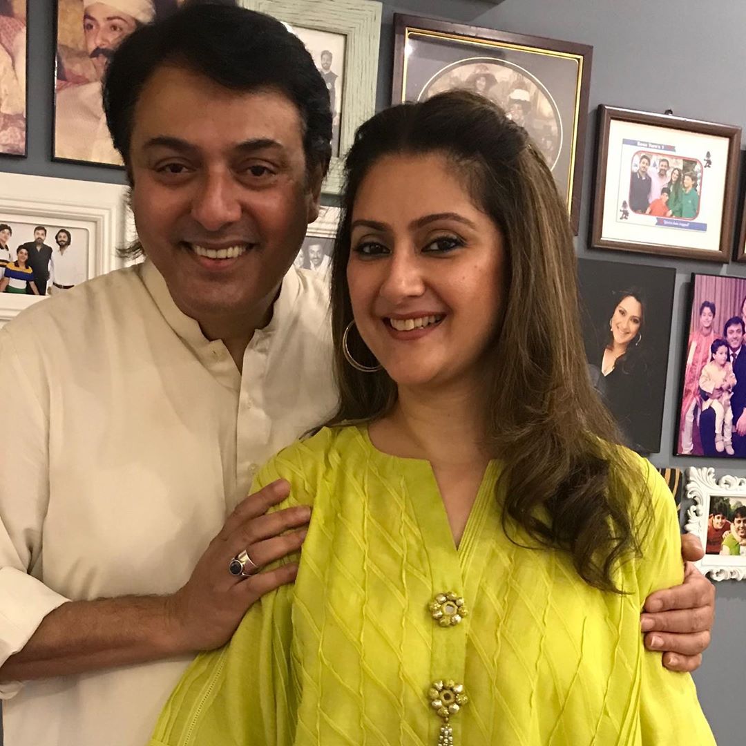 Beautiful Pictures of Noman Ijaz with his Wife Rabia Noman