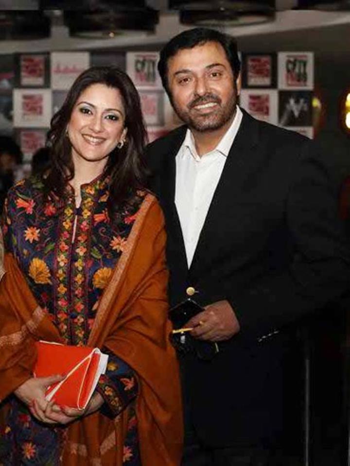 Beautiful Pictures of Noman Ijaz with his Wife Rabia Noman