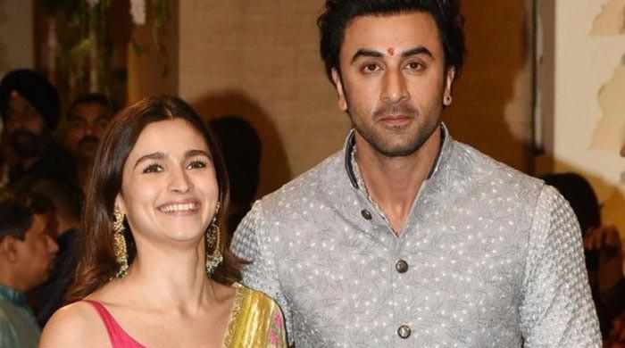 Ranbir Kapoor, Alia Bhatt's Fun Dance On Nazia Hassan's Song