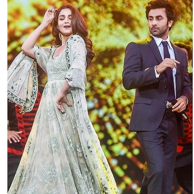 Ranbir Kapoor, Alia Bhatt's Fun Dance On Nazia Hassan's Song