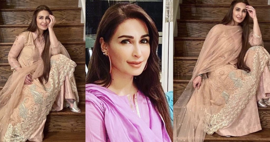 Reema Khan Looks Elegantly Beautiful In Latest Pictures