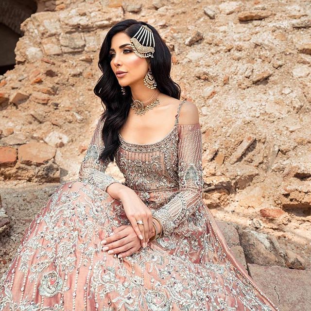 Sabeeka Imam Looks Undeniably Gorgeous In Bridal Dresses By Mahreen Gul