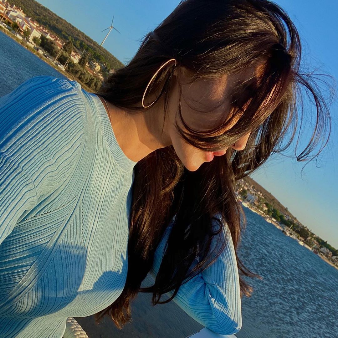 Actress Sadia Khan Beautiful Pictures from her Turkey Trip