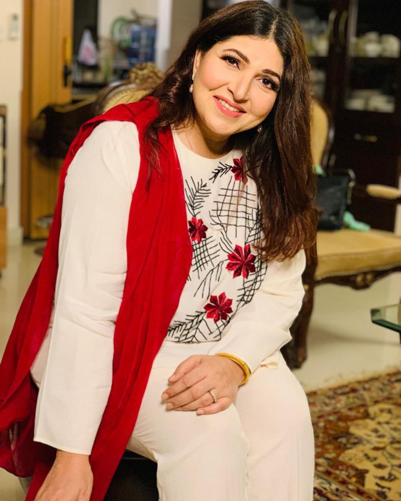 Shagufta Ejaz Celebrates Her Anniversary