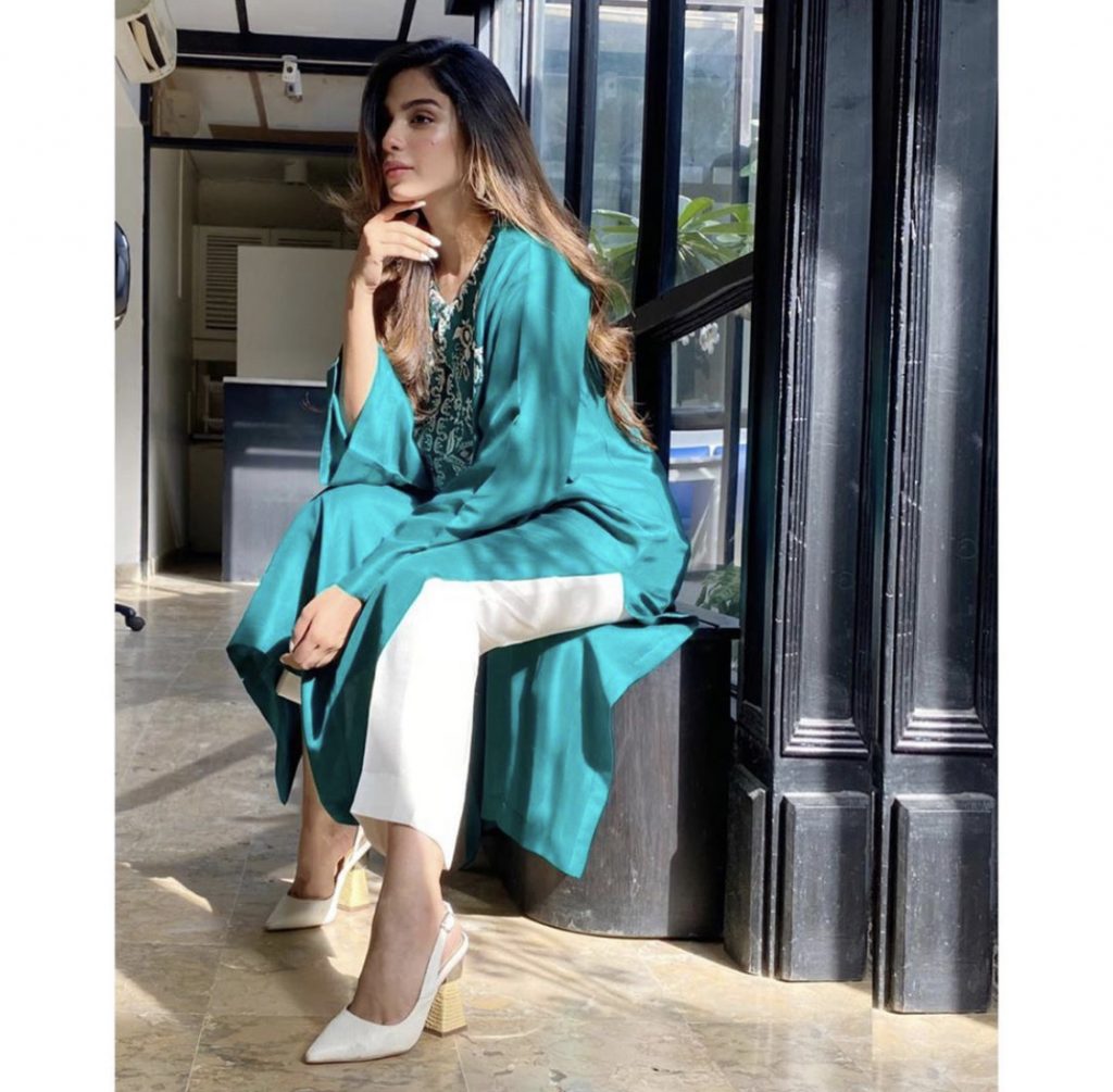 Sonya Hussyn Latest Pictures From Instagram