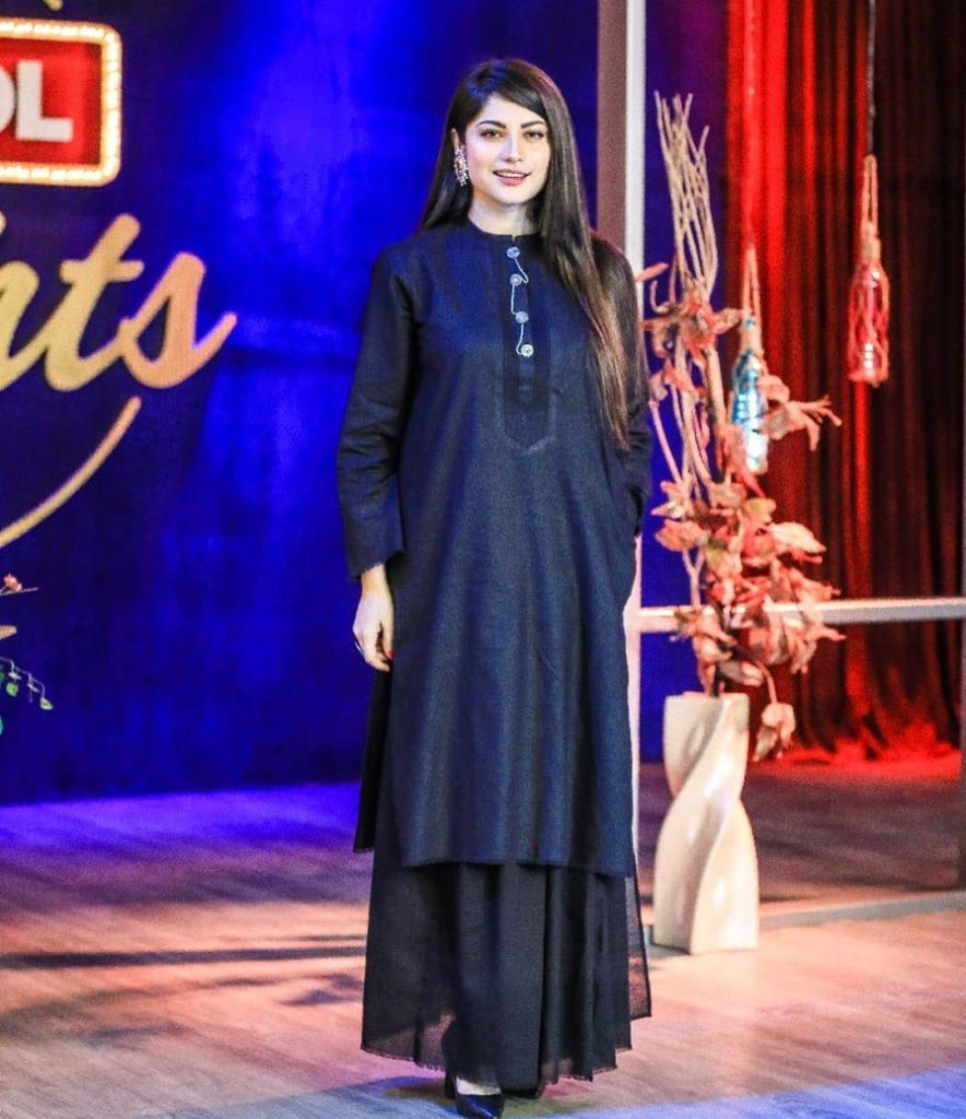 Stunning Pictures Of Neelum Munir From The Sets Of Bol Nights