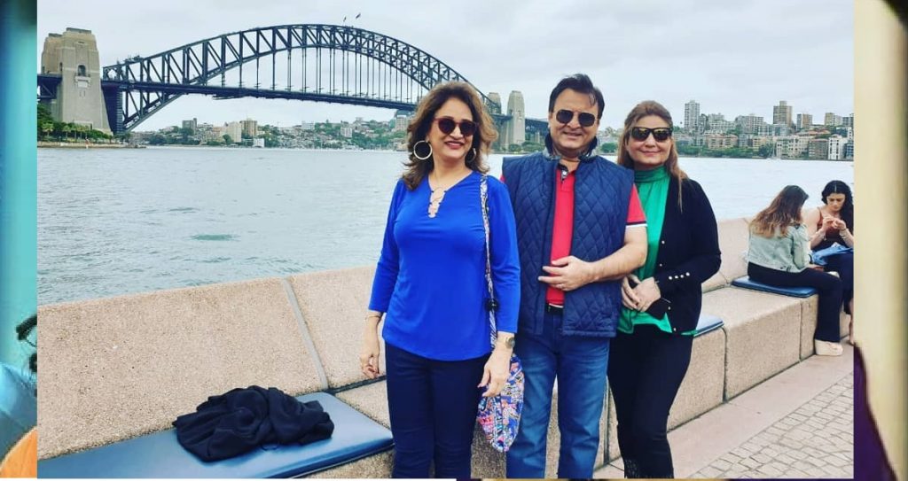 Delightful Pictures of Bushra Bashir with Her Celebrity Friends