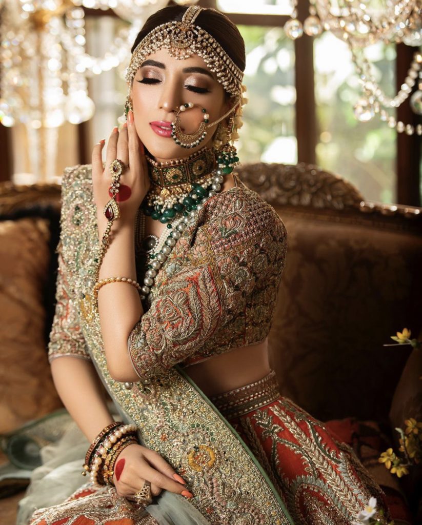 Urwa Hocane Latest Bridal Photoshoot Is Amazing