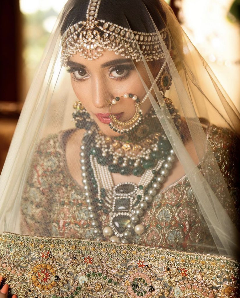 Urwa Hocane Latest Bridal Photoshoot Is Amazing