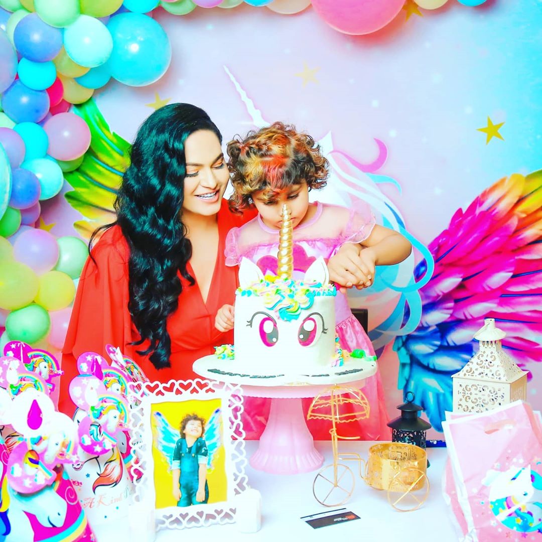 Veena Malik Celebrated Birthday of her Daughter Amal