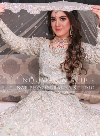 Arisha Razi Glams Up As A Bride In Her Latest Shoot