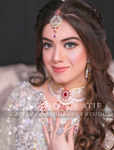 Arisha Razi Glams Up As A Bride In Her Latest Shoot