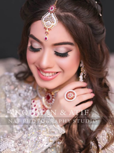 Arisha Razi Glams Up As A Bride In Her Latest Shoot