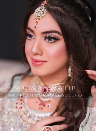 Arisha Razi Glams Up As A Bride In Her Latest Shoot