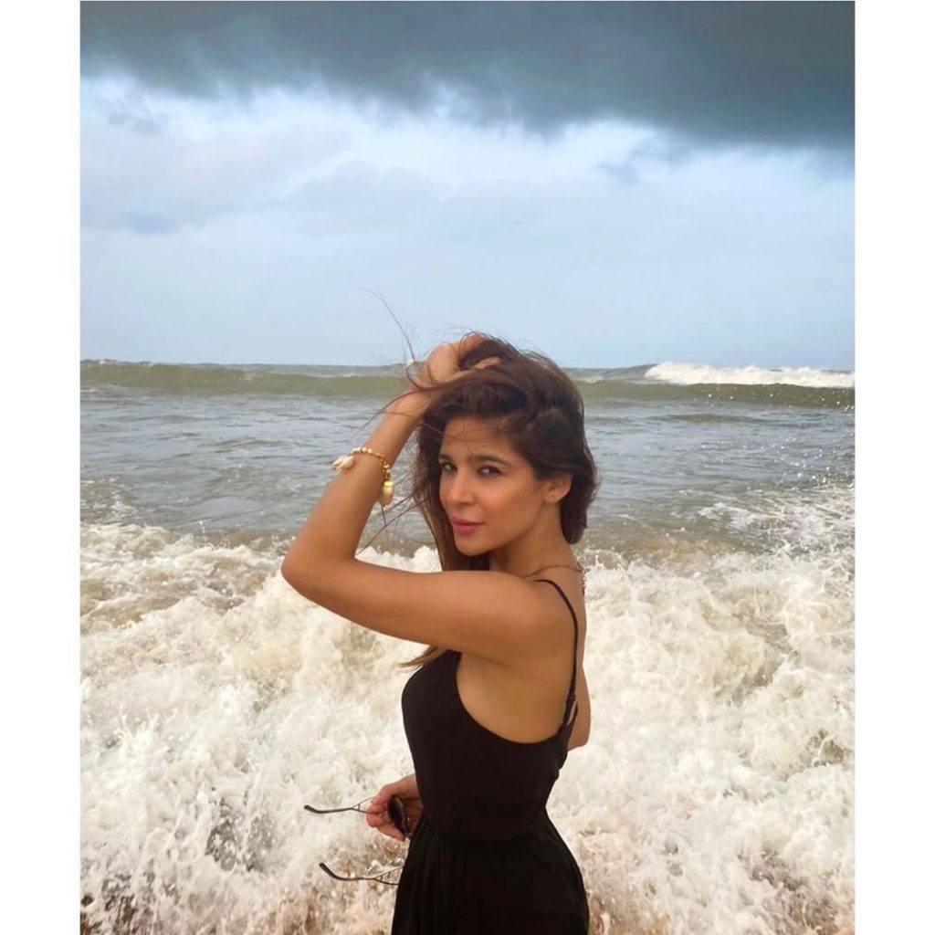 Traveling pictures of Ayesha Omar That are just Amazing