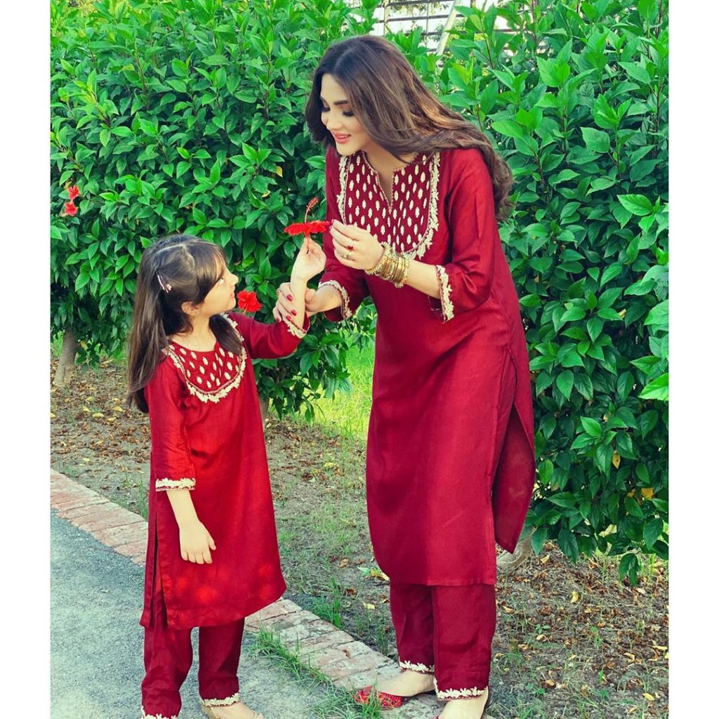 Fiza Ali Twinning With Her Daughter And Remembering Her Own Childhood Days