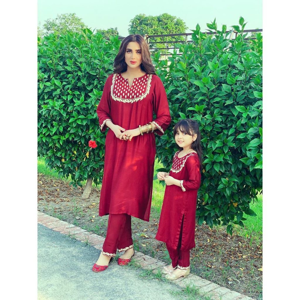 Fiza Ali Twinning With Her Daughter And Remembering Her Own Childhood Days