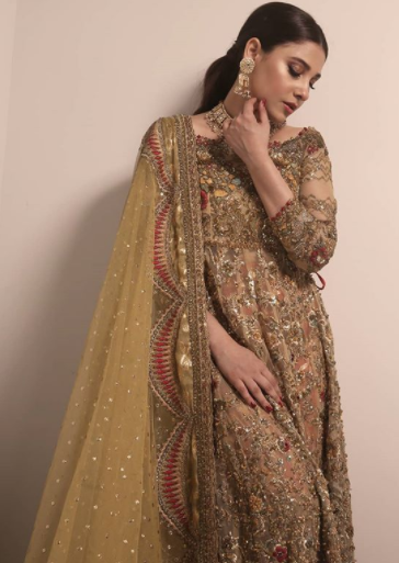 Hina Altaf Looks Effortlessly Elegant In Her Latest Shoot