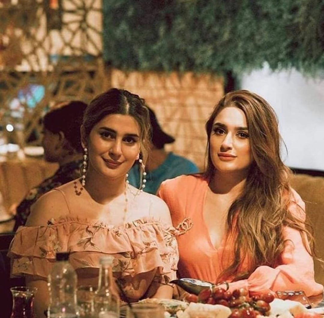 Gorgeous Kubra Khan Pictures with her Sister in London