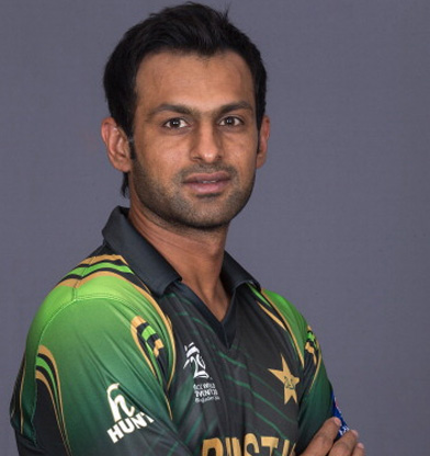 Shoaib Malik Spotted Spending Quality Time With His Family