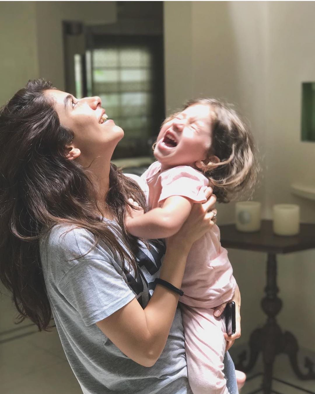 Syra Yousaf Beautiful Recent Clicks with her Daughter Nooreh