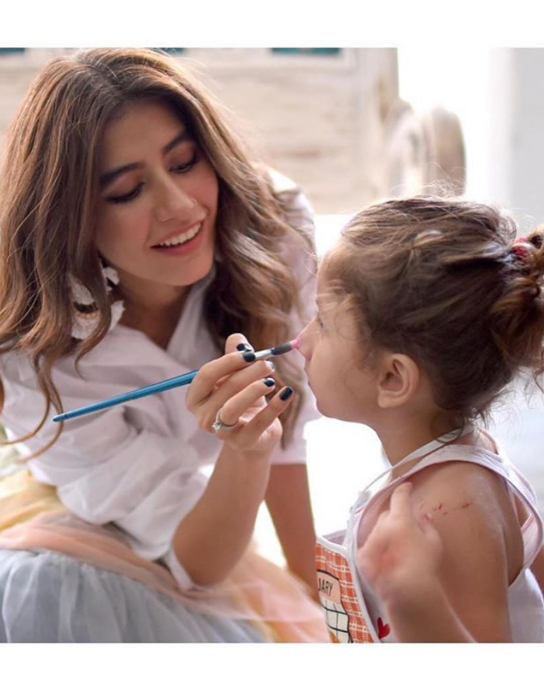 Syra Yousaf Beautiful Recent Clicks with her Daughter Nooreh