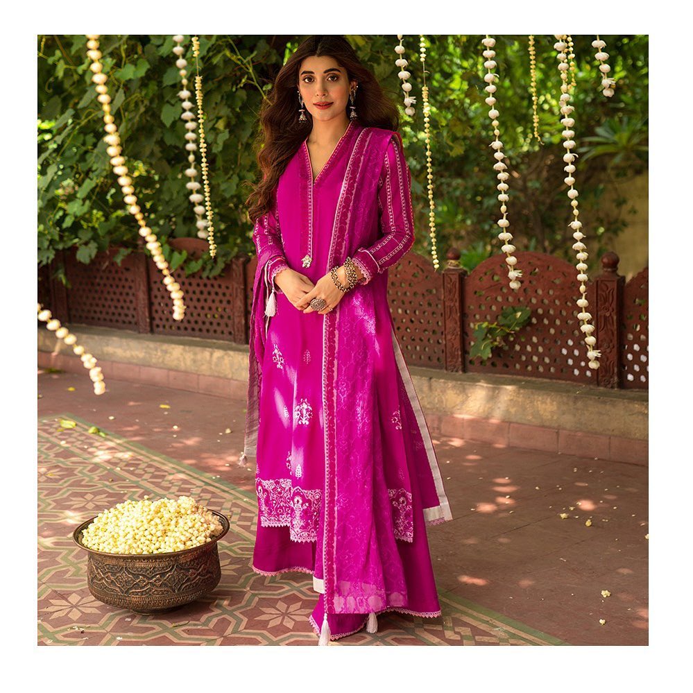 Urwa Hocane Latest Shoot in Beautiful Outfits by Raaya Official