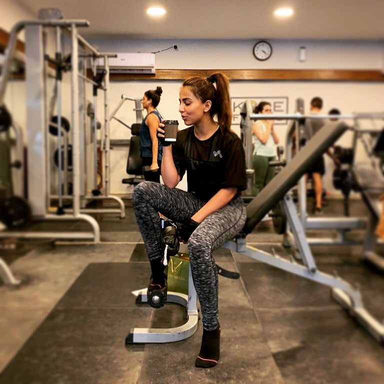 Ushna Shah Latest Pictures in the GYM