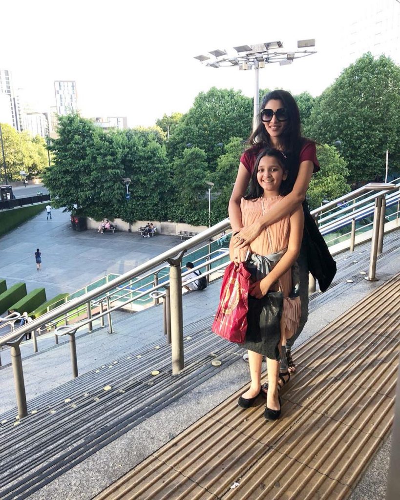 Recent Pictures Of Zhalay Sarhadi With Her Daughter