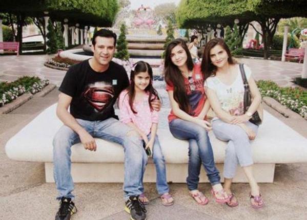 Latest Family Pictures Of Moammar Rana