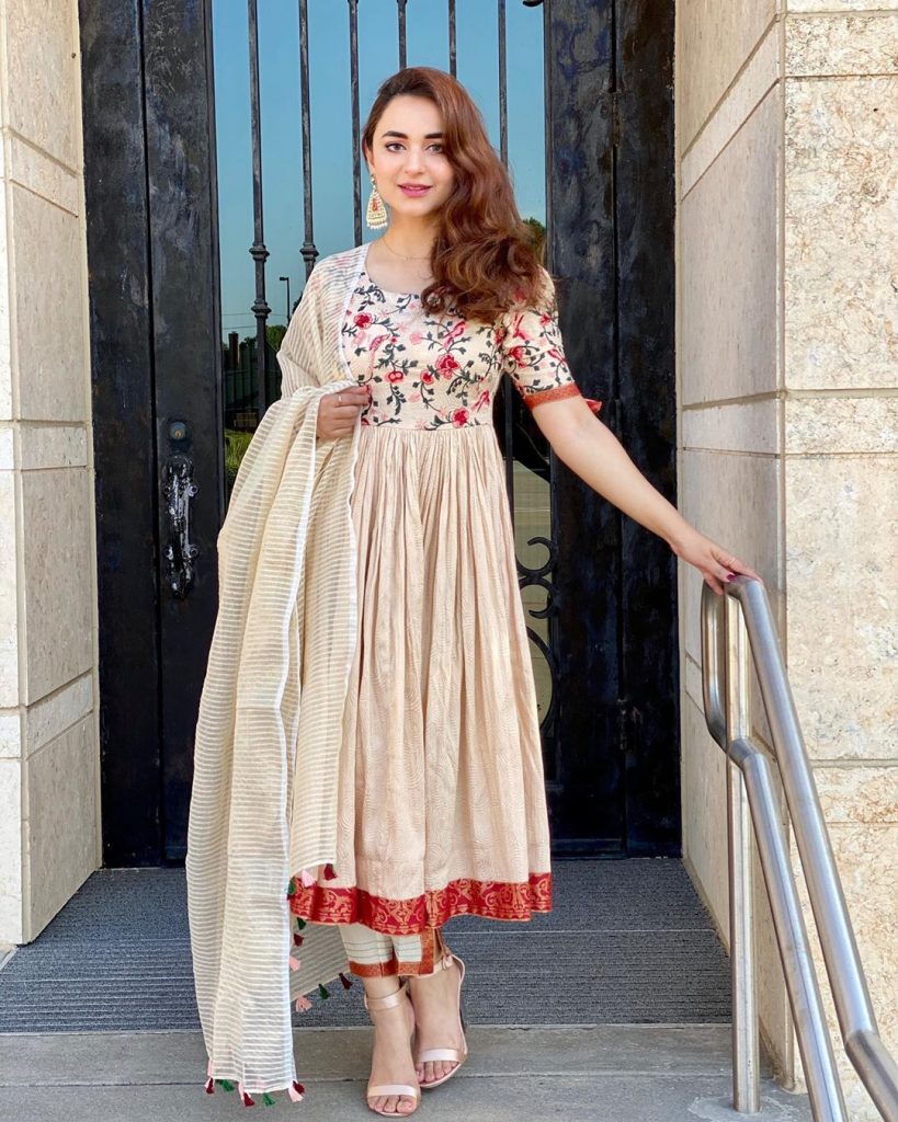 Top 10 Beautiful Dresses Worn By Yumna Zaidi