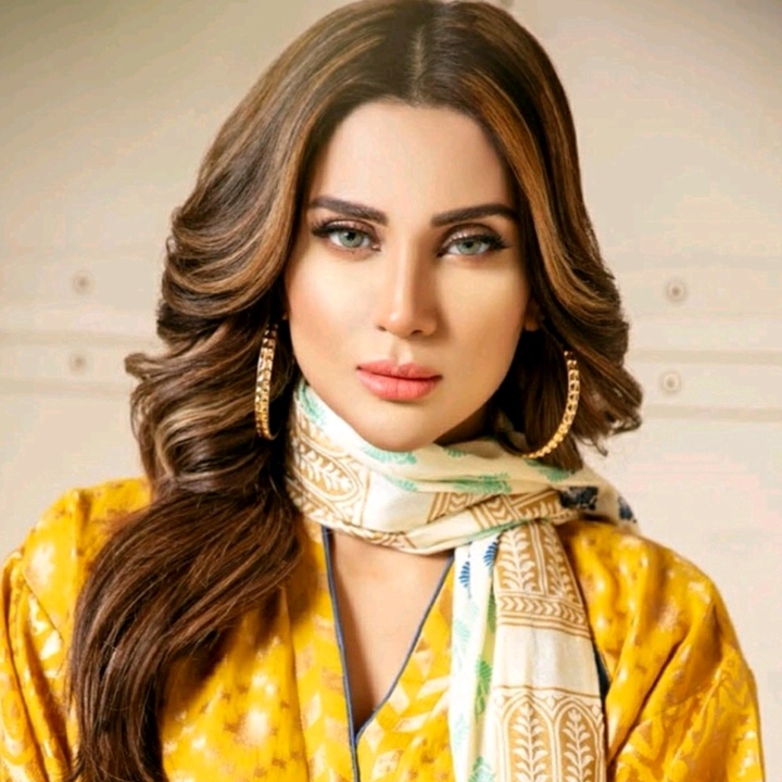 Fiza Ali Chosen As A Model For The Latest Shoot Of Hadiqa Kiani Salon