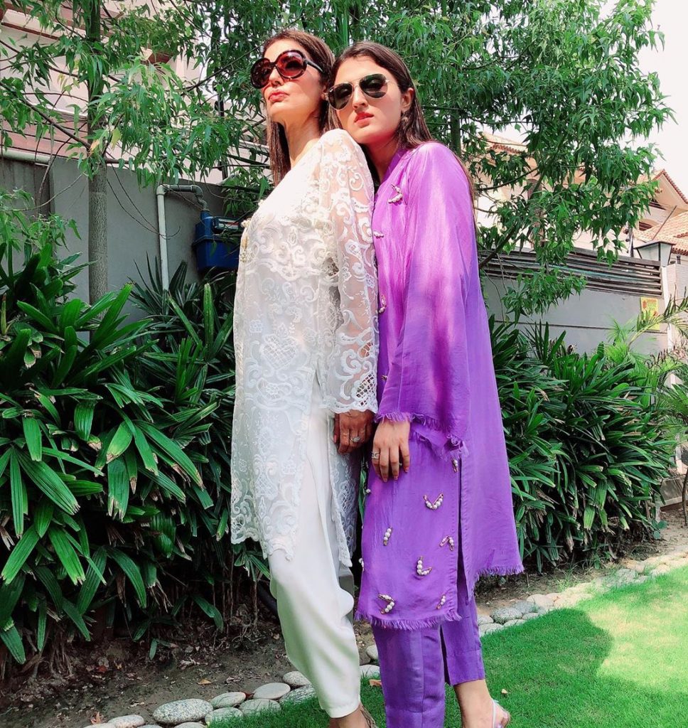 Unseen and Latest Pictures Of Natasha Hussain With Her Beautiful Daughter