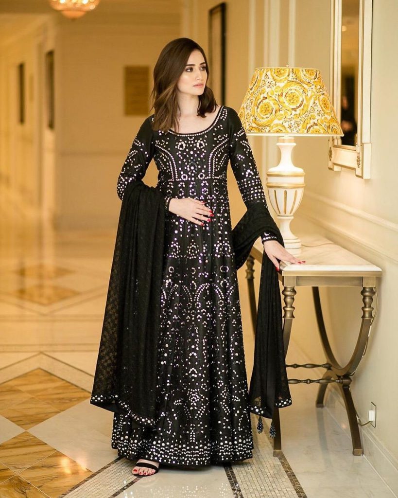 Top 10 Beautiful Dresses Worn By Sana Javed