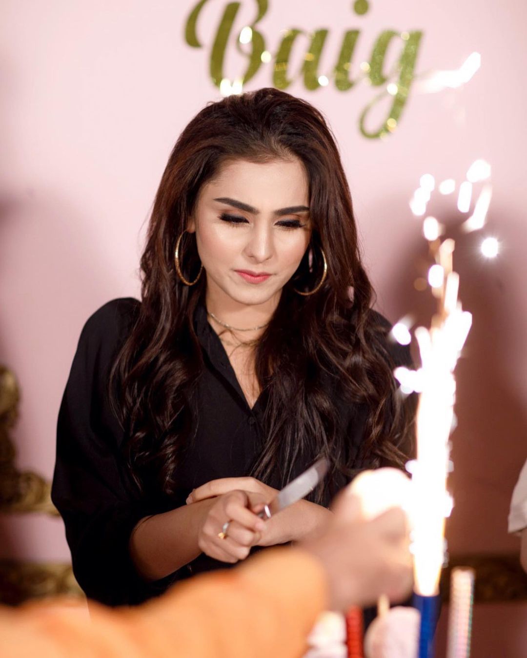 Aima Baig Spotted at her Sister Komal Baig Birthday Party