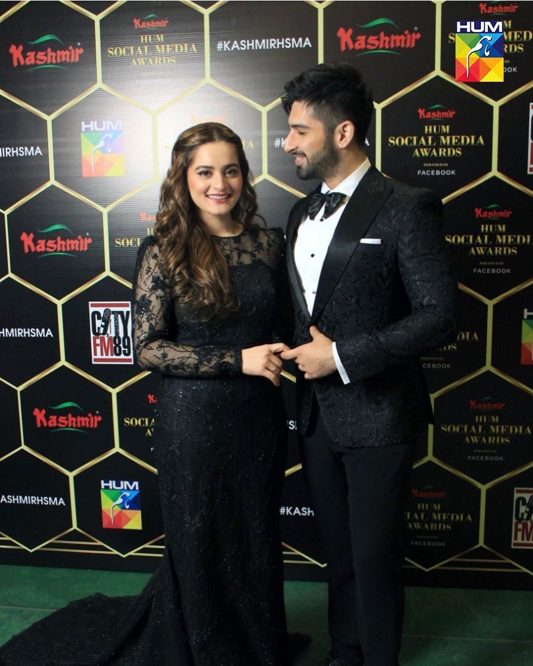 Aiman Khan Won the Most Followed Celebrity in Pakistan Award by Hum Social Media Awards